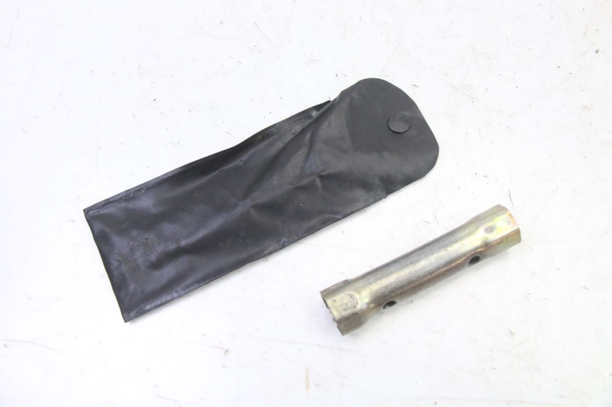 photo de ZESTAW NARZĘDZI SYM JET 14 4T 50 (2018 - 2022) - Szczegół części