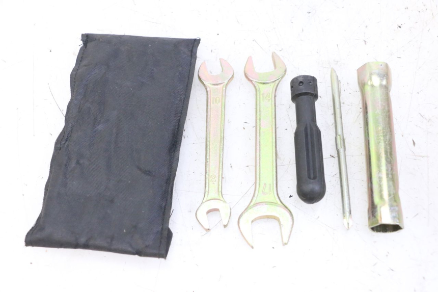 photo de ZESTAW NARZĘDZI KIDEN KD125-G 125 (2018 - 2022) - Inny kąt widzenia