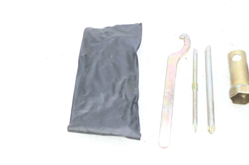 photo de ZESTAW NARZĘDZI RIDE RACE GT 2T 50 (2012 - 2017) - Inny kąt widzenia