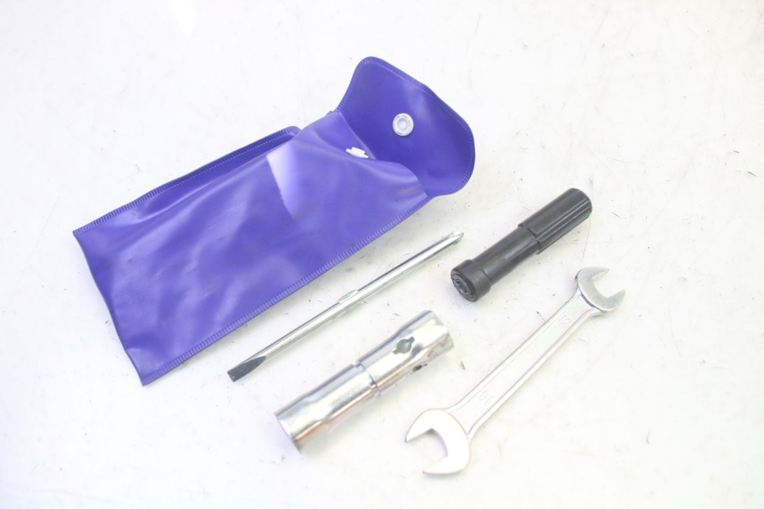 photo de ZESTAW NARZĘDZI JM MOTORS SANTANA EVO 50 (2024 - 2026) - Widok główny