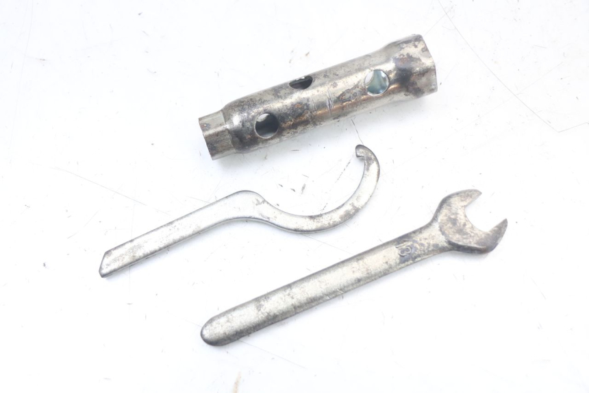 photo de ZESTAW NARZĘDZI APRILIA SR MOTARD 50 (2012 - 2018) - Inny kąt widzenia