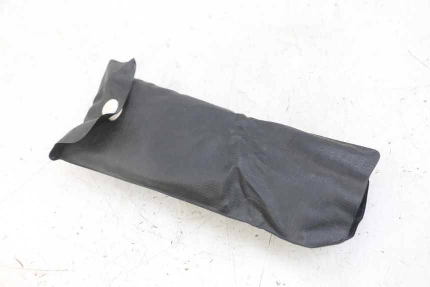 photo de ZESTAW NARZĘDZI HONDA XLV VARADERO 125 (2000 - 2006) - Zbliżenie techniczne