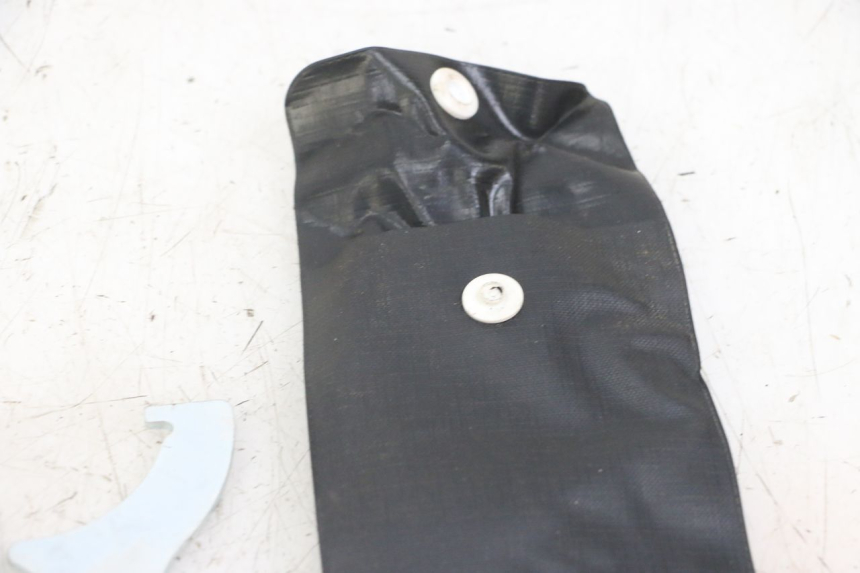 photo de ZESTAW NARZĘDZI HONDA XLV VARADERO 125 (2000 - 2006) - Punkty mocowania