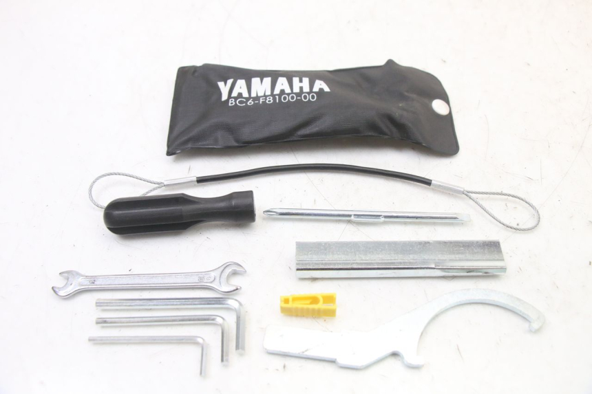 photo de ZESTAW NARZĘDZI YAMAHA TRACER 7 700 (2020 - 2024) - Widok główny