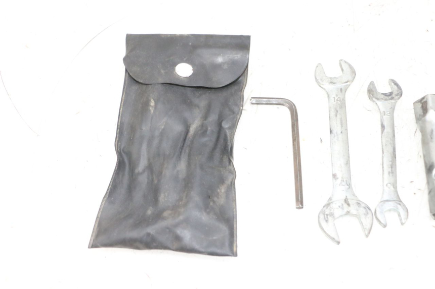 photo de ZESTAW NARZĘDZI YAMAHA YFM R RAPTOR 250 (2008 - 2014) - Punkty mocowania