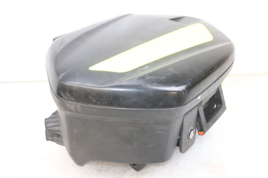 photo de KUFER PRAWY YAMAHA TDM ABS 900 (2002 - 2014) - Zbliżenie techniczne