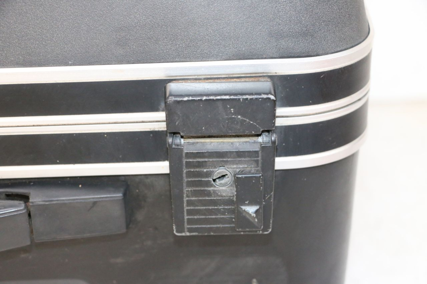 photo de KUFER LEWY KAWASAKI GTR 1000 (1994 - 2004) - Widok z bliska