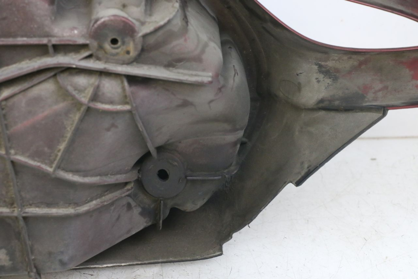 photo de KUFER LEWY HONDA NTV DEAUVILLE 650 (1998 - 2001) - Struktura - zbliżenie