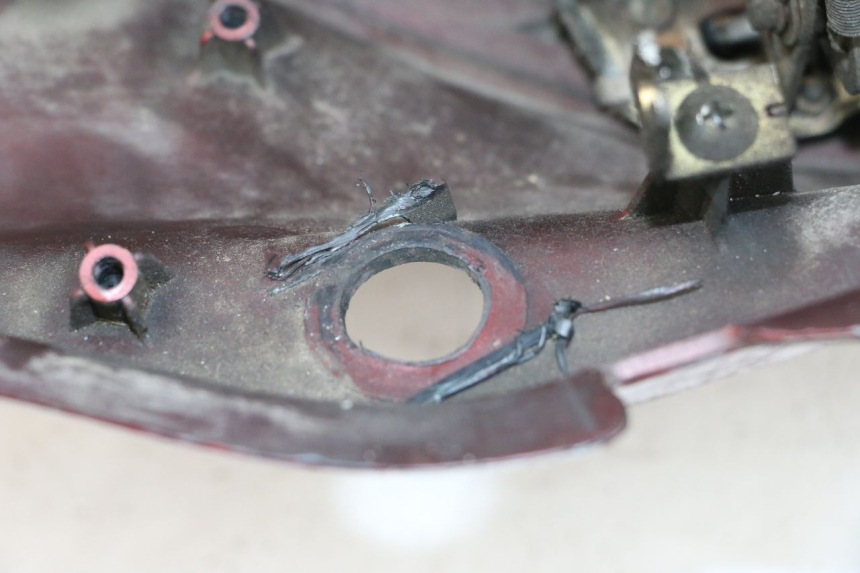 photo de KUFER LEWY HONDA NTV DEAUVILLE 650 (1998 - 2001) - Oznaczenia i referencje