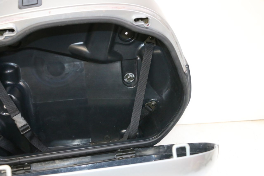 photo de KUFER LEWY HONDA NTV DEAUVILLE 650 (2001 - 2006) - Zoom stanu zużycia