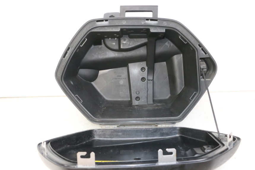 photo de KUFER LEWY YAMAHA TDM ABS 900 (2002 - 2014) - Zoom stanu zużycia