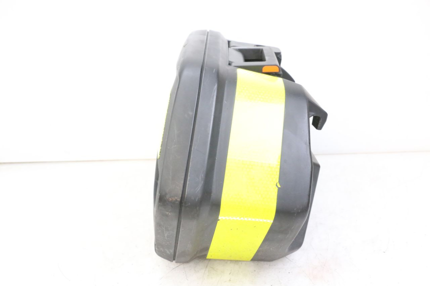 photo de KUFER LEWY YAMAHA TDM ABS 900 (2002 - 2014) - Zbliżenie techniczne