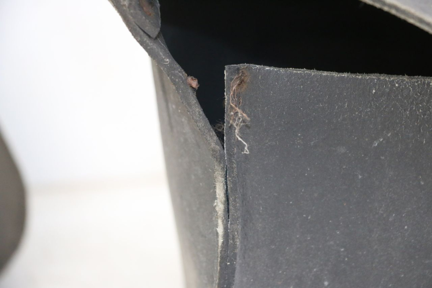 photo de KUFER SUZUKI GZ MARAUDER 125 (1998 - 2004) - Zbliżenie komponentów