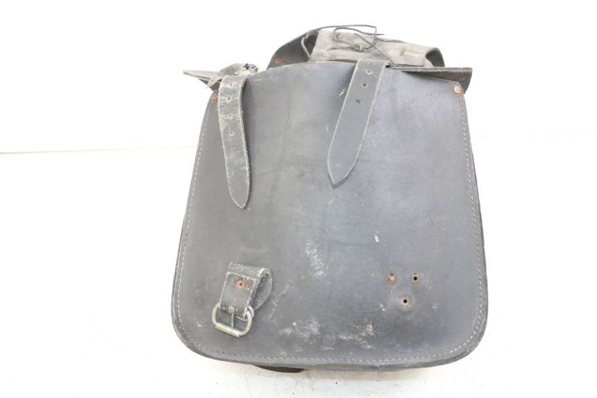 photo de KUFER SUZUKI GZ MARAUDER 125 (1998 - 2004) - Alternatywny kąt