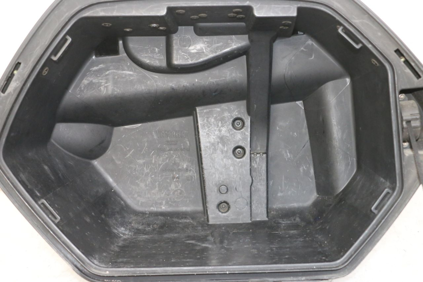 photo de KUFER YAMAHA TDM ABS 900 (2002 - 2014) - Zbliżenie techniczne