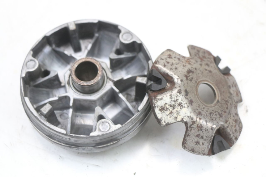 photo de WARIATOR KYMCO AGILITY 4T 50 (2005 - 2018) - Zbliżenie techniczne