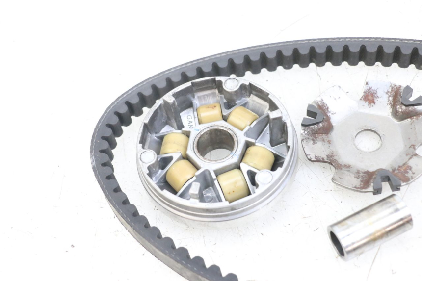 photo de WARIATOR KYMCO AGILITY 4T 50 (2018 - 2022) - Zoom stanu zużycia