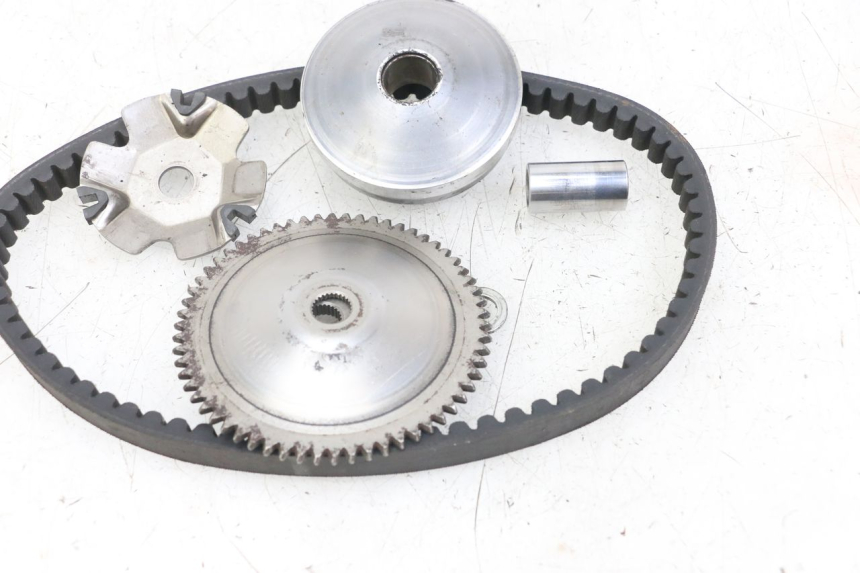 photo de WARIATOR KYMCO AGILITY 4T 50 (2018 - 2022) - Inny kąt widzenia