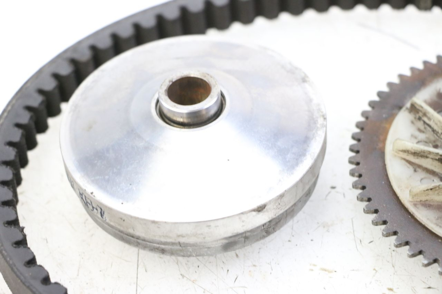 photo de WARIATOR KYMCO AGILITY 4T 50 (2018 - 2022) - Zbliżenie techniczne