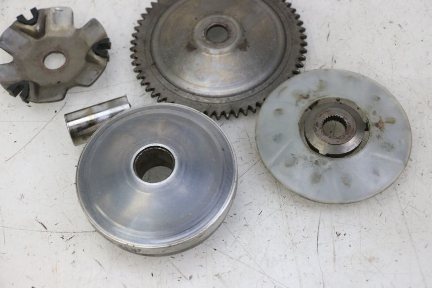 photo de WARIATOR KYMCO AGILITY 4T 50 (2018 - 2022) - Inny kąt widzenia