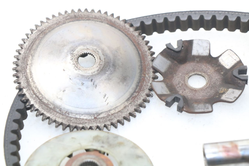 photo de WARIATOR KYMCO AGILITY CITY 2T 50 (2008 - 2016) - Zbliżenie techniczne