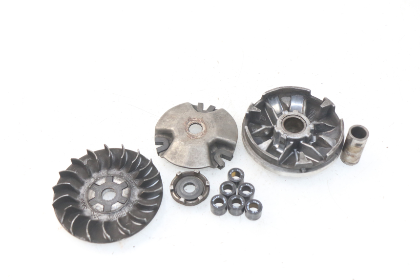 photo de WARIATOR MBK BOOSTER SPIRIT NAKED 50 (2004 - 2017) - Widok główny