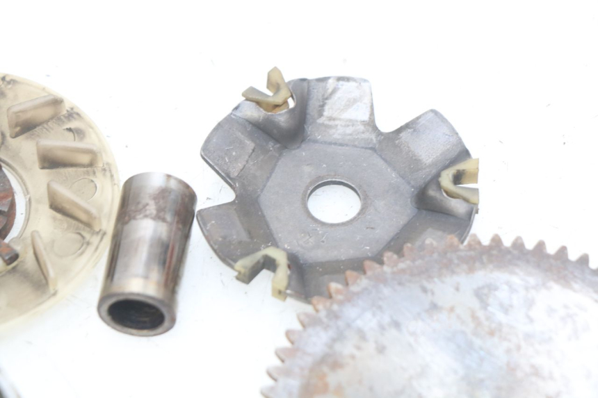 photo de WARIATOR BAOTIAN BT 50 QT-12 50 (2007 - 2009) - Oznaczenia i referencje