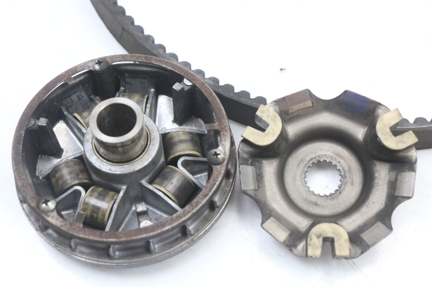 photo de WARIATOR SUZUKI BURGMAN 125 (2007 - 2014) - Inny kąt widzenia