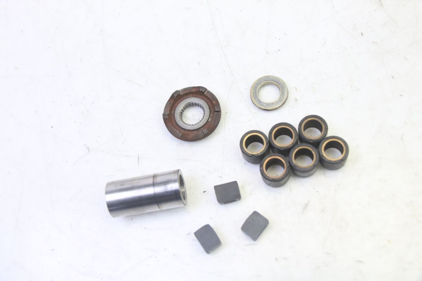 photo de WARIATOR SYM CROX 4T 50 (2016 - 2023) - Zbliżenie techniczne