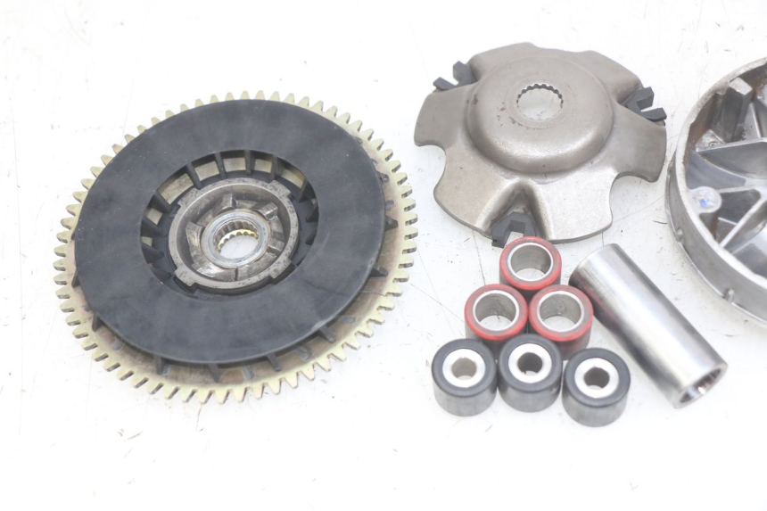 photo de WARIATOR GILERA DNA 50 (2000 - 2007) - Zbliżenie techniczne