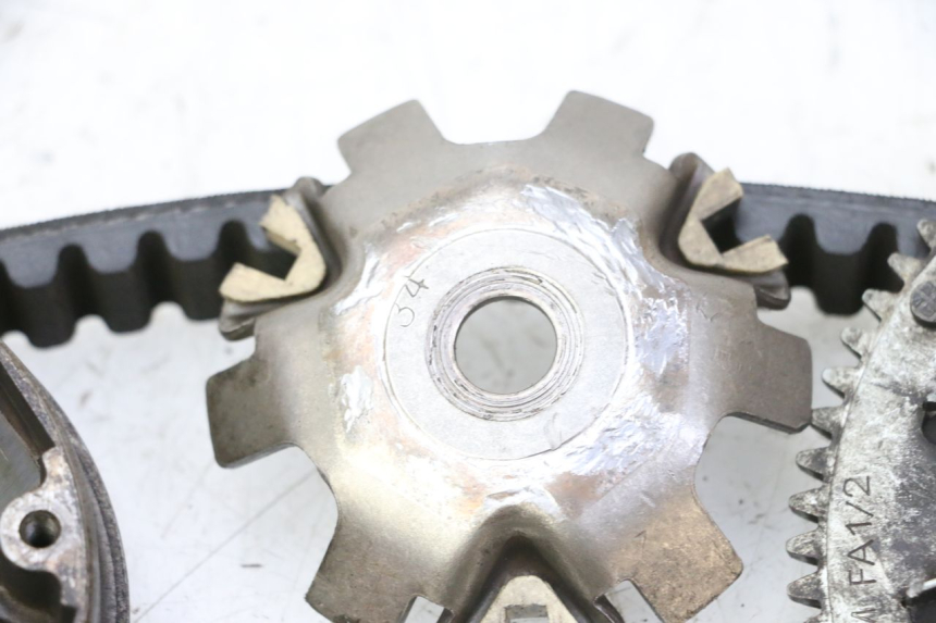 photo de WARIATOR PEUGEOT ELYSTAR 50 (2002 - 2014) - Szczegóły charakterystyczne