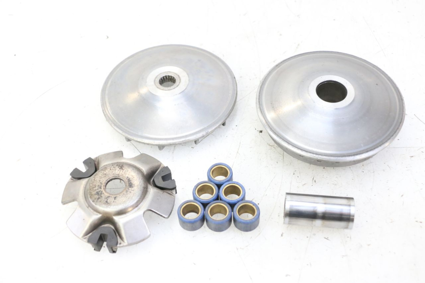 photo de WARIATOR HONDA FES S-WING SWING ABS 125 (2007 - 2015) - Zbliżenie techniczne