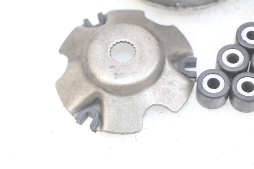 photo de WARIATOR PIAGGIO FLY 4T 50 (2013 - 2017) - Stan powierzchni