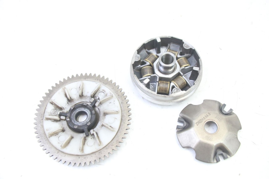 photo de WARIATOR VENESI FLY RETRO 4T 50 (2020 - 2025) - Inny kąt widzenia