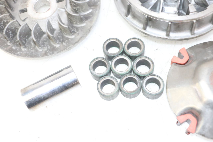 photo de WARIATOR PEUGEOT GEOPOLIS 400 (2007 - 2013) - Szczegóły charakterystyczne