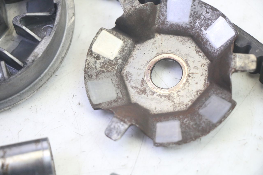 photo de WARIATOR SYM GTS EVO 125 (2009 - 2013) - Zoom stanu zużycia