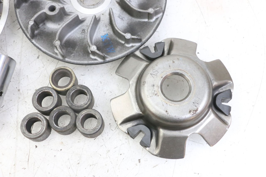 photo de WARIATOR HONDA SH i 300 (2015 - 2020) - Zbliżenie komponentów