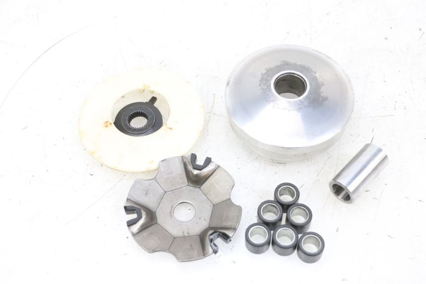 photo de WARIATOR SPEEDY HT50QT6 50 - Zbliżenie techniczne