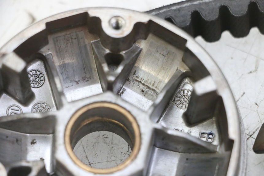 photo de WARIATOR PEUGEOT KISBEE 2T 50 (2018 - 2022) - Szczegóły charakterystyczne