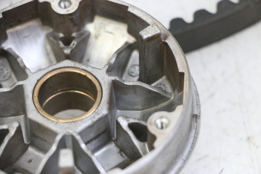 photo de WARIATOR PEUGEOT KISBEE 2T 50 (2018 - 2022) - Zbliżenie techniczne