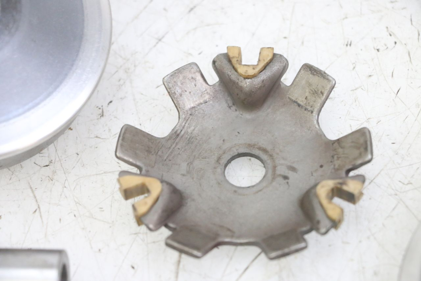 photo de WARIATOR PEUGEOT KISBEE 2T 50 (2018 - 2022) - Stan powierzchni