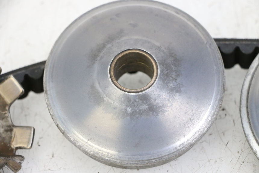 photo de WARIATOR PEUGEOT KISBEE 2T 50 (2010 - 2017) - Zbliżenie techniczne