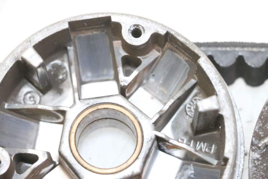 photo de WARIATOR PEUGEOT KISBEE 2T 50 (2010 - 2017) - Stan powierzchni