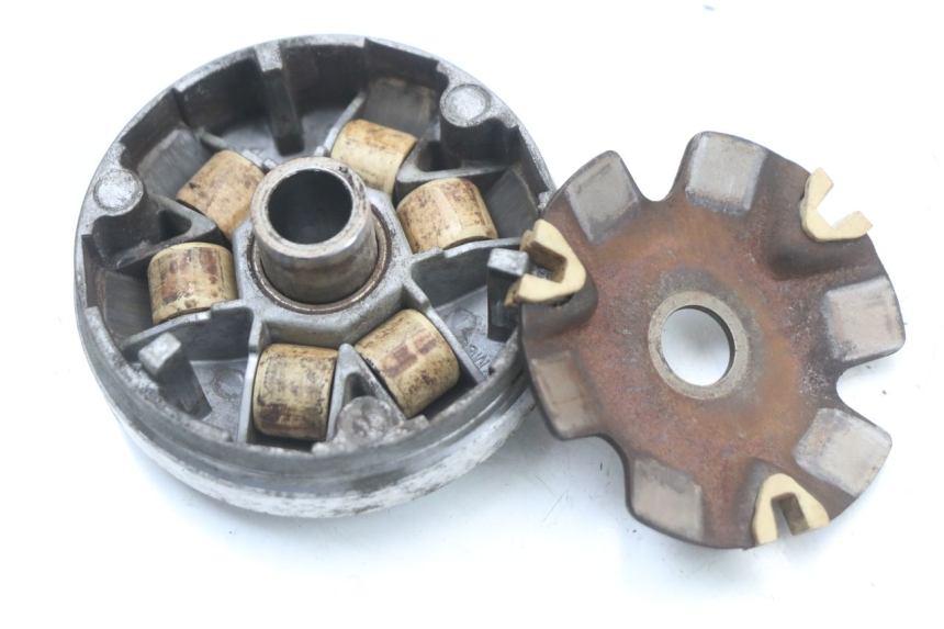 photo de WARIATOR PEUGEOT KISBEE 4T 50 (2018 - 2022) - Inny kąt widzenia