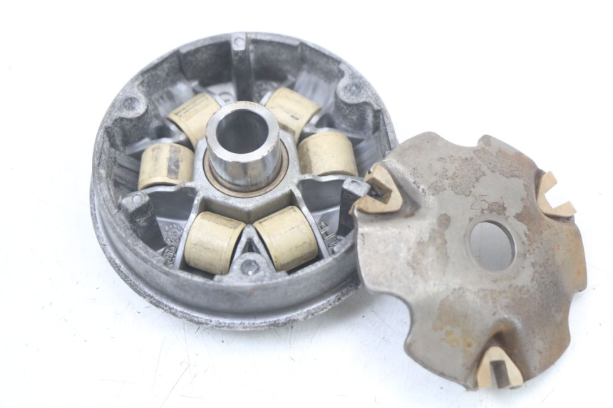 photo de WARIATOR PEUGEOT KISBEE 4T 50 (2010 - 2017) - Zbliżenie techniczne