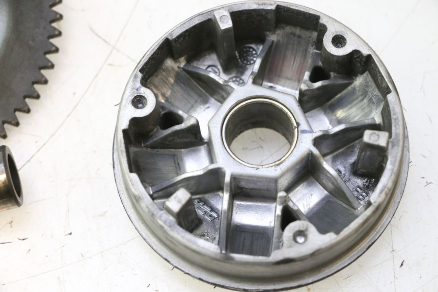 photo de WARIATOR PEUGEOT KISBEE 4T 50 (2023 - 2026) - Zoom stanu zużycia