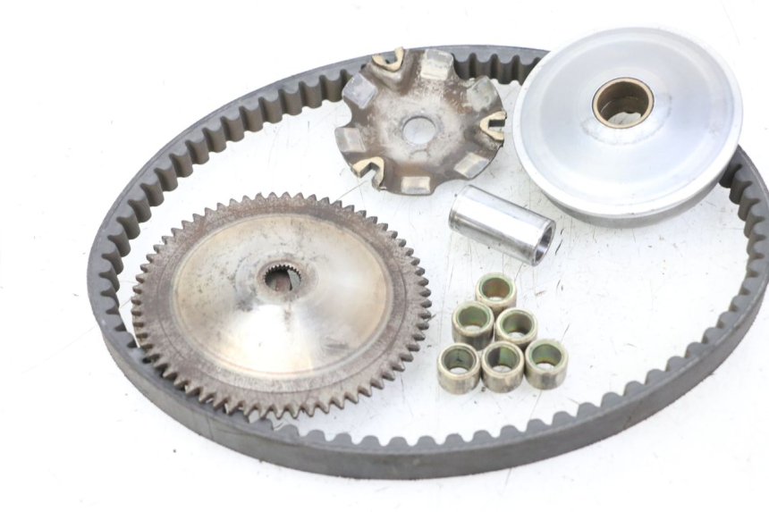 photo de WARIATOR KYMCO AGILITY 4T 50 (2018 - 2022) - Zbliżenie techniczne