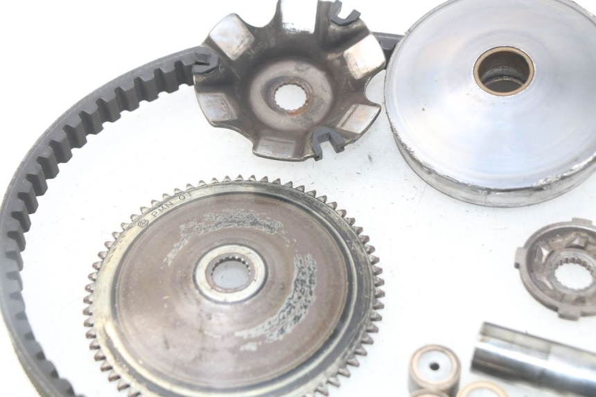 photo de WARIATOR PIAGGIO LIBERTY 4T 50 (2009 - 2015) - Zbliżenie techniczne