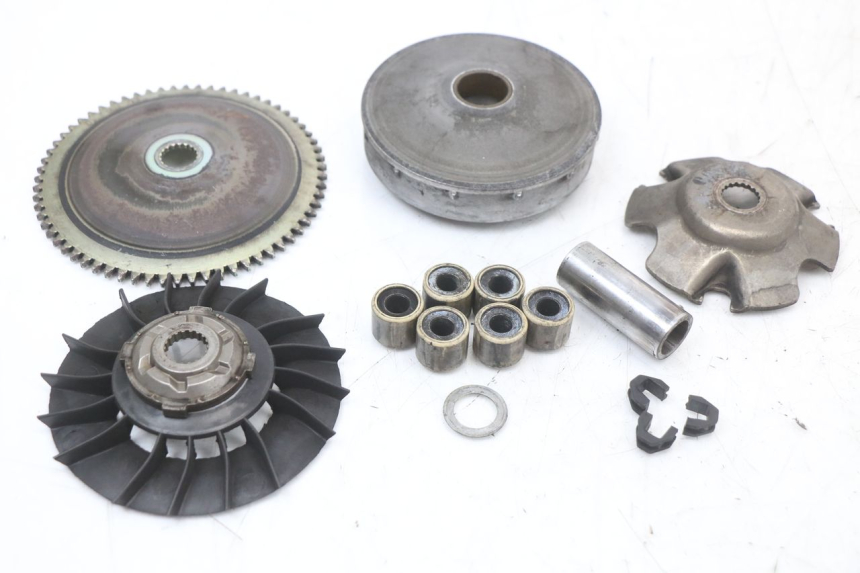 photo de WARIATOR PIAGGIO LIBERTY 4T 50 (2018 - 2021) - Inny kąt widzenia