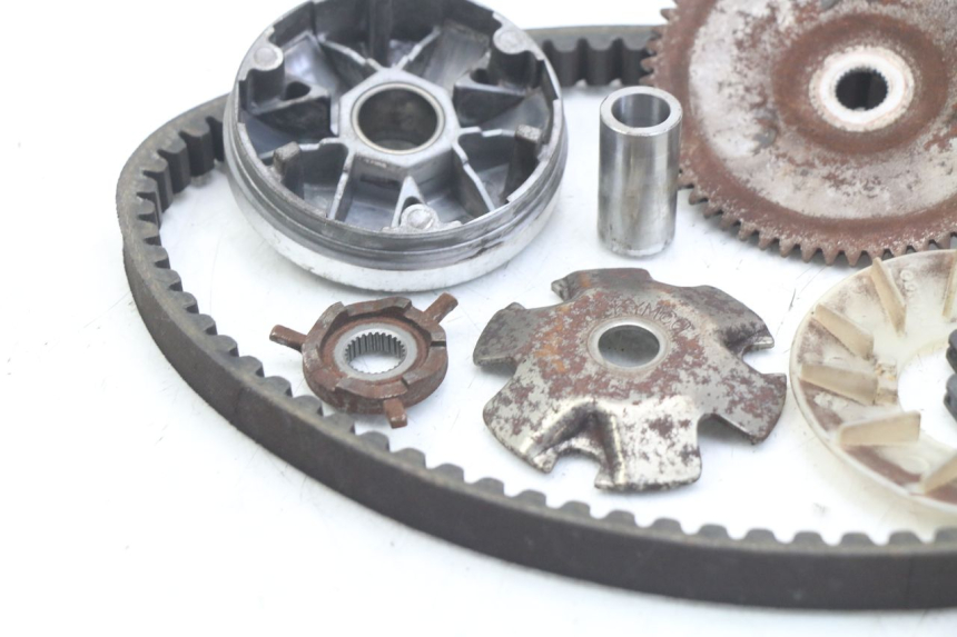 photo de WARIATOR KYMCO LIKE 4T 50 (2009 - 2018) - Punkty mocowania